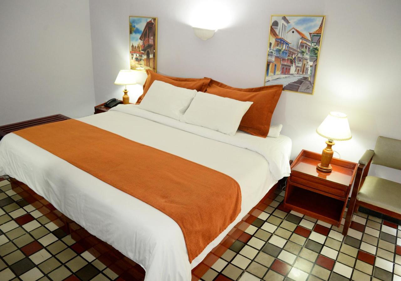 Hotel Bahia Cartagena Екстериор снимка