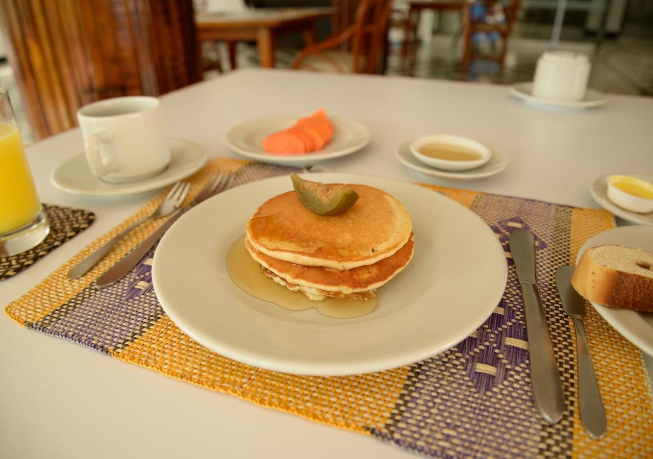 Hotel Bahia Cartagena Екстериор снимка