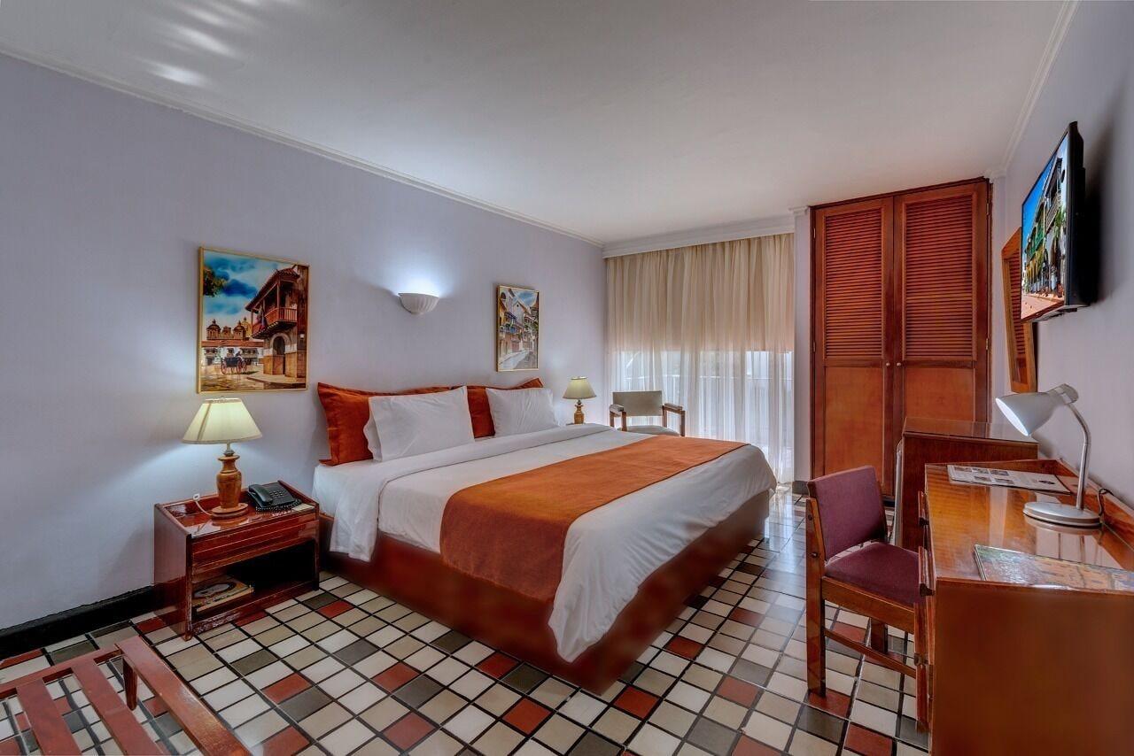 Hotel Bahia Cartagena Екстериор снимка