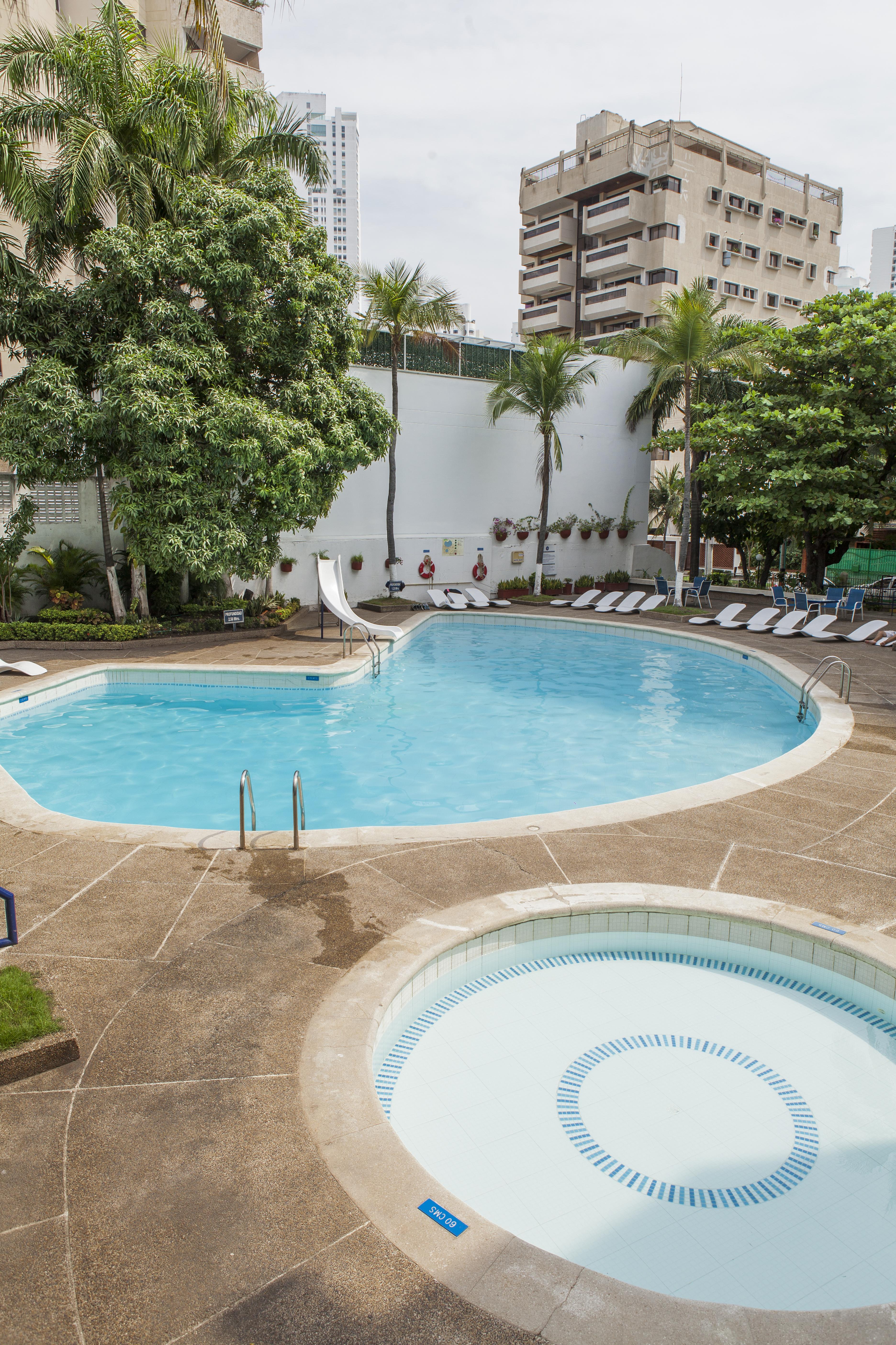 Hotel Bahia Cartagena Екстериор снимка