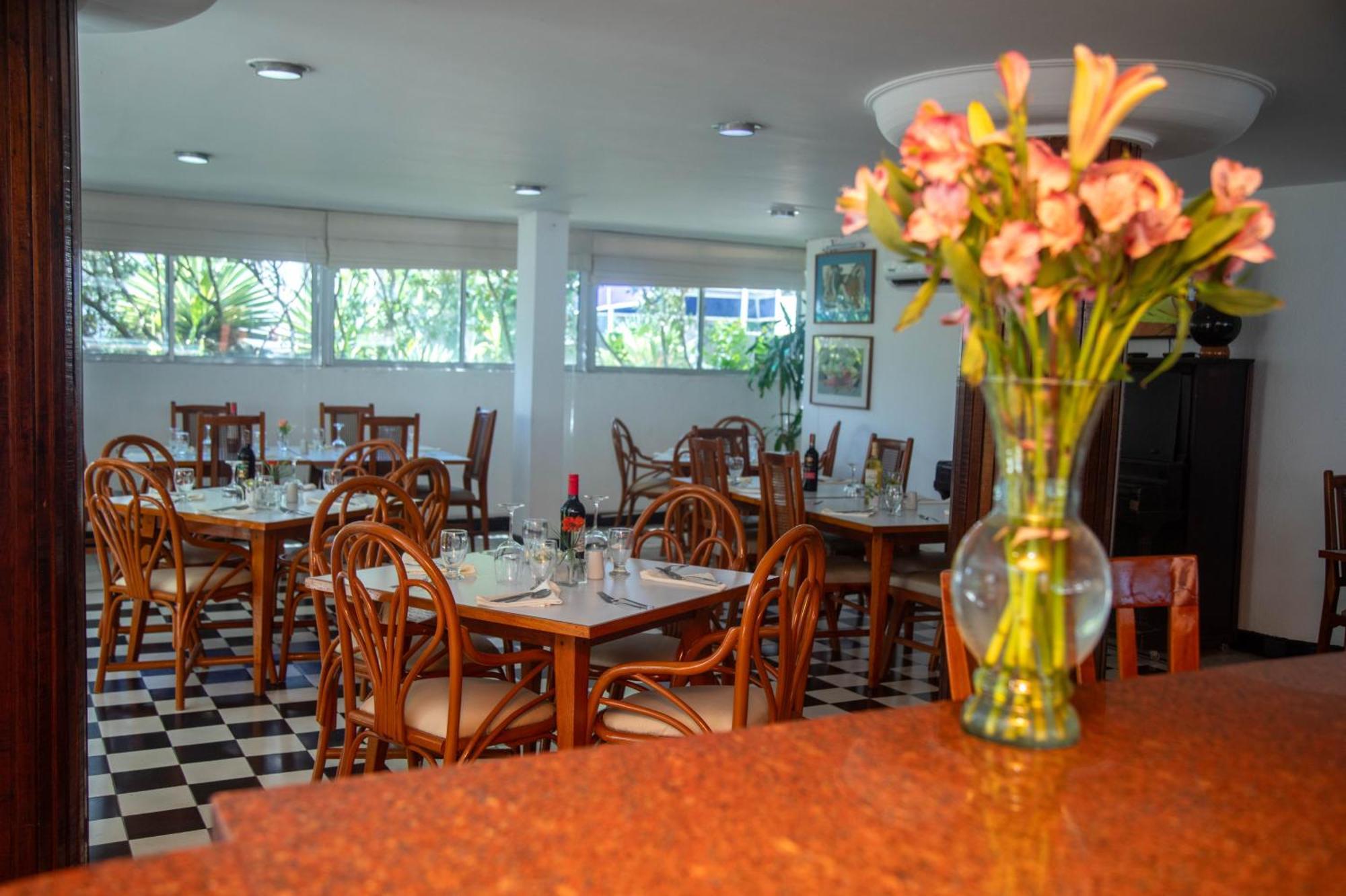 Hotel Bahia Cartagena Екстериор снимка