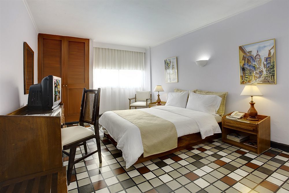 Hotel Bahia Cartagena Екстериор снимка